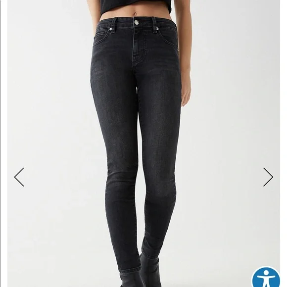 True Religion Women’s Jennie Curvy Skinny Jean - Picture 2 of 9